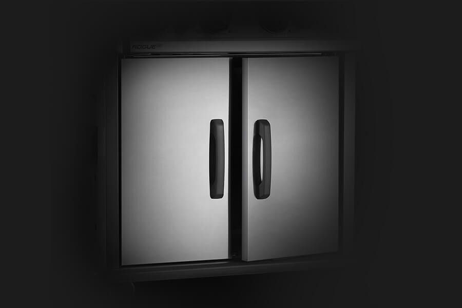 A gázpalackot elrejtettük a grill belsejében